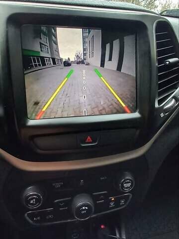 Білий Джип Cherokee, об'ємом двигуна 2.4 л та пробігом 221 тис. км за 12550 $, фото 15 на Automoto.ua