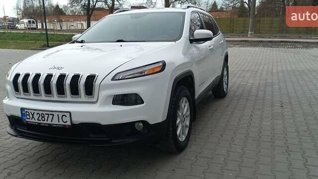 Білий Джип Cherokee, об'ємом двигуна 2.4 л та пробігом 221 тис. км за 12550 $, фото 1 на Automoto.ua