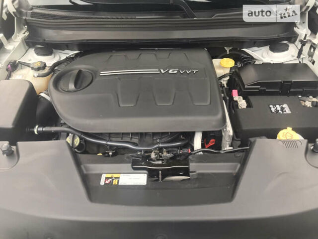 Джип Чероки 2015 в Киеве на Automoto.ua Белый Джип Чероки, объемом двигателя 3.24 л и пробегом 100 тыс. км за 15200 $, фото 63 на Automoto.ua