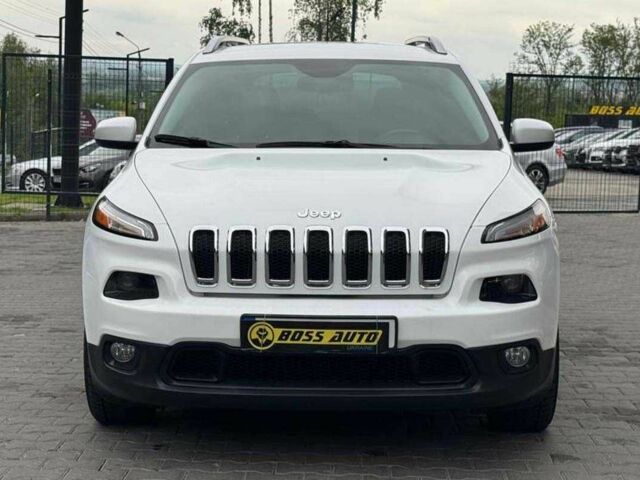 Білий Джип Cherokee, об'ємом двигуна 2.4 л та пробігом 48 тис. км за 15500 $, фото 1 на Automoto.ua