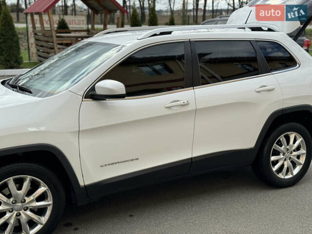 Білий Джип Cherokee, об'ємом двигуна 2.36 л та пробігом 169 тис. км за 13700 $, фото 14 на Automoto.ua