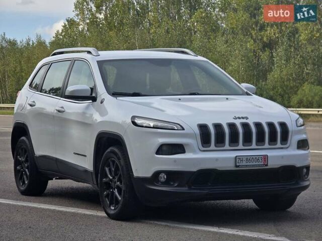 Белый Джип Чероки, объемом двигателя 2.2 л и пробегом 148 тыс. км за 15999 $, фото 9 на Automoto.ua