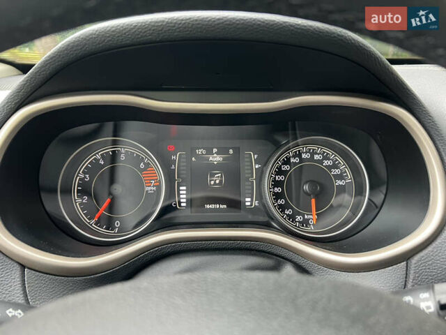 Білий Джип Cherokee, об'ємом двигуна 2.4 л та пробігом 165 тис. км за 11999 $, фото 17 на Automoto.ua
