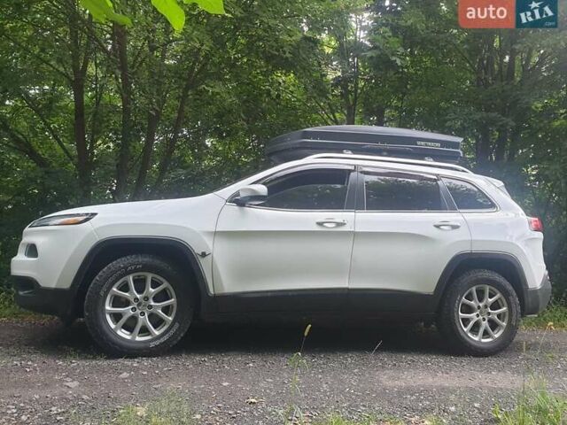 Джип Cherokee 2015 у Хмельницькому на Automoto.ua Білий Джип Cherokee, об'ємом двигуна 3.24 л та пробігом 202 тис. км за 14500 $, фото 16 на Automoto.ua