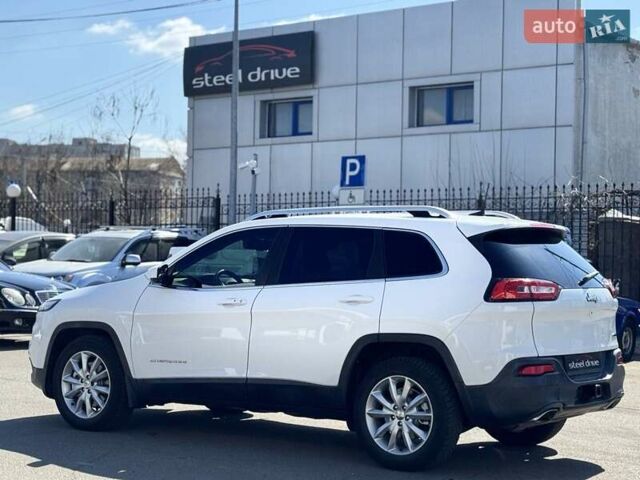 Белый Джип Чероки, объемом двигателя 3.2 л и пробегом 84 тыс. км за 15999 $, фото 3 на Automoto.ua