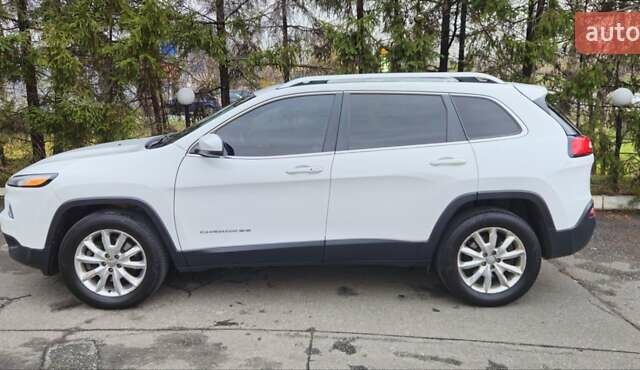 Білий Джип Cherokee, об'ємом двигуна 2.4 л та пробігом 161 тис. км за 15400 $, фото 3 на Automoto.ua