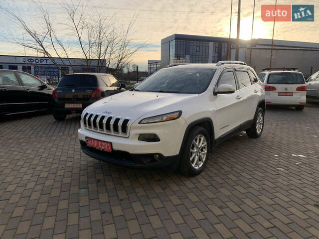 Білий Джип Cherokee, об'ємом двигуна 2.36 л та пробігом 297 тис. км за 9650 $, фото 14 на Automoto.ua