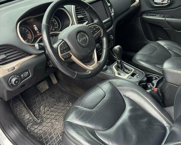 Белый Джип Чероки, объемом двигателя 3.2 л и пробегом 180 тыс. км за 13999 $, фото 12 на Automoto.ua
