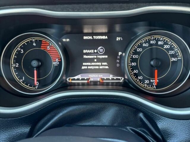 Білий Джип Cherokee, об'ємом двигуна 2 л та пробігом 162 тис. км за 18500 $, фото 8 на Automoto.ua