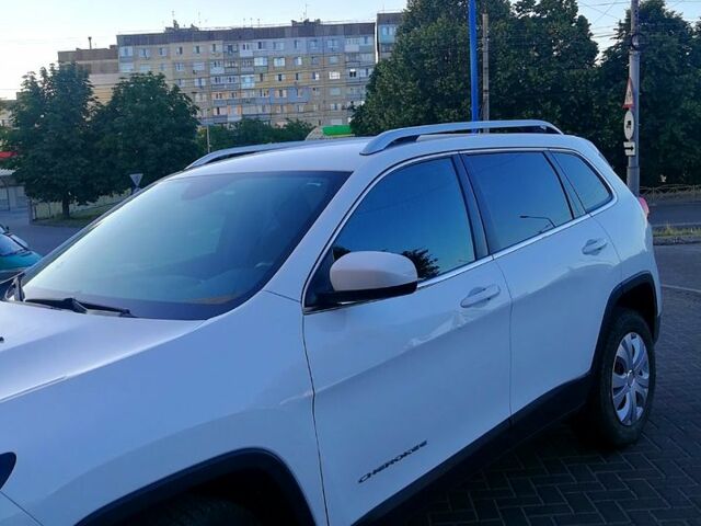 Білий Джип Cherokee, об'ємом двигуна 2.4 л та пробігом 202 тис. км за 12200 $, фото 12 на Automoto.ua