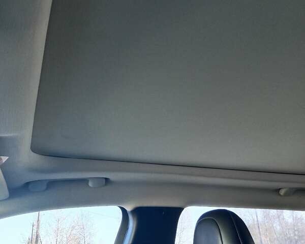 Белый Джип Чероки, объемом двигателя 1.96 л и пробегом 240 тыс. км за 16000 $, фото 4 на Automoto.ua