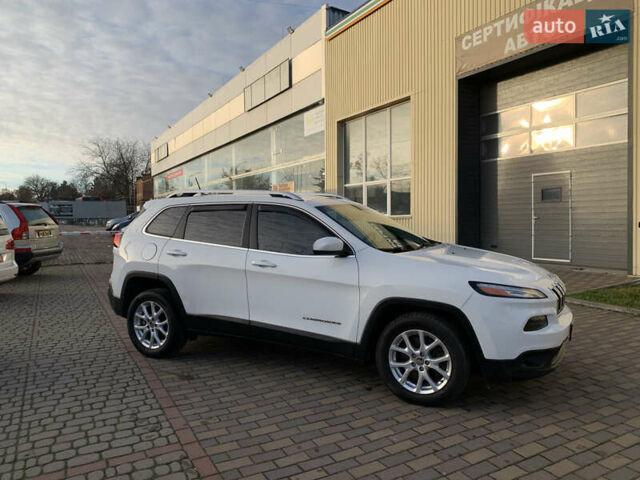 Білий Джип Cherokee, об'ємом двигуна 2.36 л та пробігом 297 тис. км за 9650 $, фото 3 на Automoto.ua