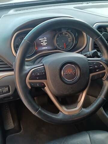 Білий Джип Cherokee, об'ємом двигуна 2.36 л та пробігом 161 тис. км за 16000 $, фото 17 на Automoto.ua