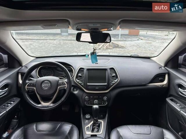 Белый Джип Чероки, объемом двигателя 3.2 л и пробегом 180 тыс. км за 13999 $, фото 7 на Automoto.ua