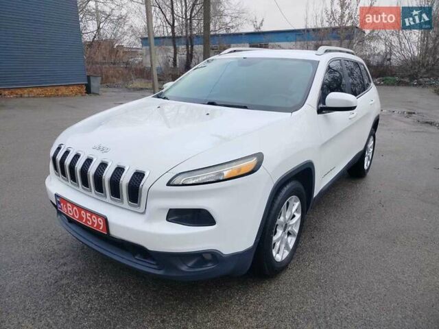 Белый Джип Чероки, объемом двигателя 0 л и пробегом 189 тыс. км за 11700 $, фото 1 на Automoto.ua