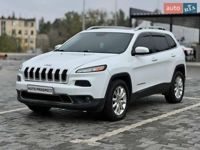 Белый Джип Чероки, объемом двигателя 3.2 л и пробегом 180 тыс. км за 13999 $, фото 2 на Automoto.ua