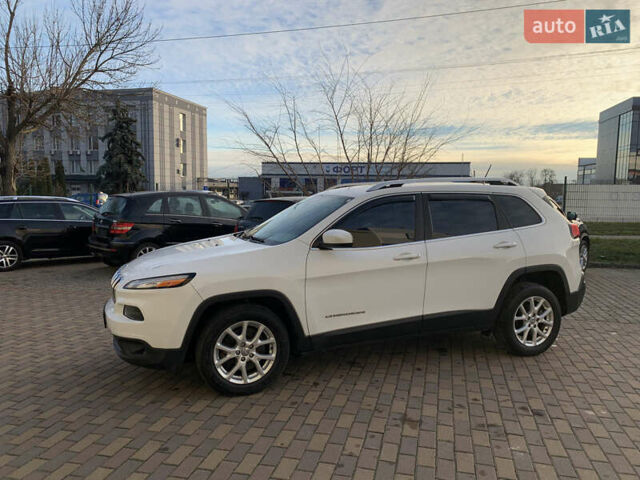 Білий Джип Cherokee, об'ємом двигуна 2.36 л та пробігом 297 тис. км за 9650 $, фото 12 на Automoto.ua