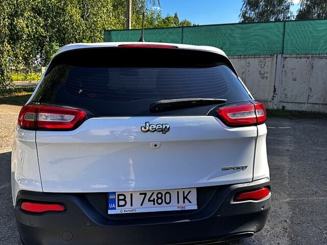 Білий Джип Cherokee, об'ємом двигуна 2.4 л та пробігом 267 тис. км за 12300 $, фото 4 на Automoto.ua
