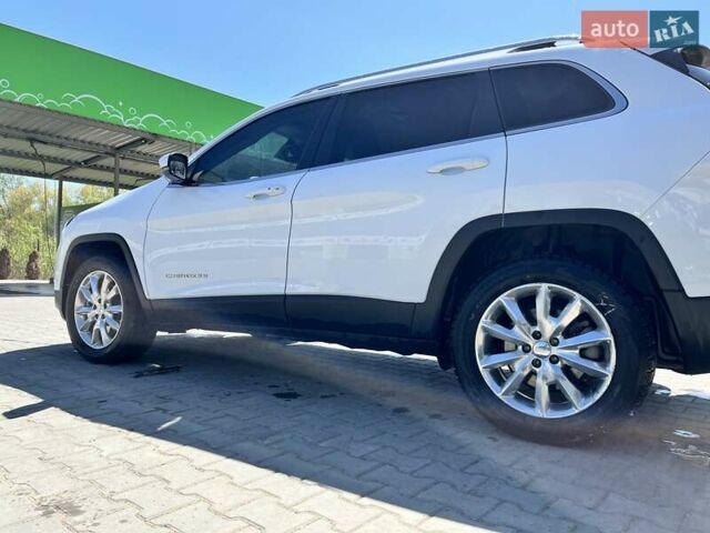 Білий Джип Cherokee, об'ємом двигуна 2.36 л та пробігом 121 тис. км за 14500 $, фото 7 на Automoto.ua