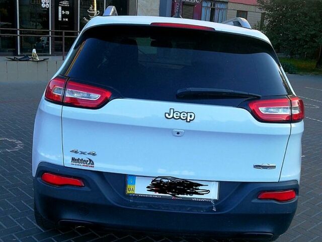 Білий Джип Cherokee, об'ємом двигуна 2.4 л та пробігом 202 тис. км за 12200 $, фото 3 на Automoto.ua