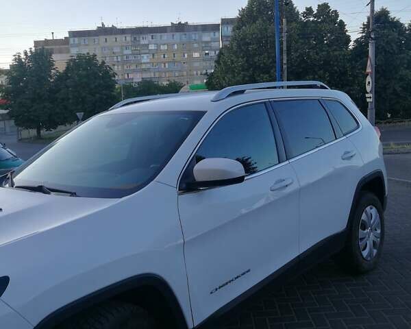 Білий Джип Cherokee, об'ємом двигуна 2.4 л та пробігом 202 тис. км за 12200 $, фото 66 на Automoto.ua