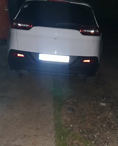 Джип Cherokee 2015 у Хмельницькому на Automoto.ua Білий Джип Cherokee, об'ємом двигуна 3.24 л та пробігом 202 тис. км за 14500 $, фото 14 на Automoto.ua