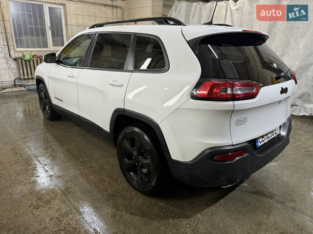 Белый Джип Чероки, объемом двигателя 3.24 л и пробегом 192 тыс. км за 13700 $, фото 4 на Automoto.ua