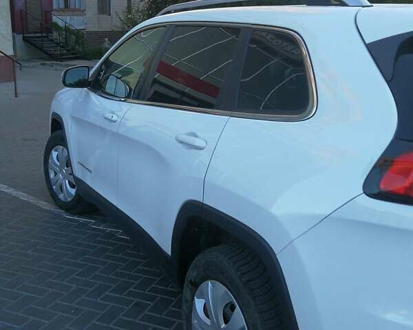 Білий Джип Cherokee, об'ємом двигуна 2.4 л та пробігом 202 тис. км за 12200 $, фото 51 на Automoto.ua