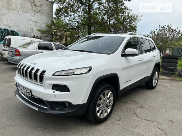 Білий Джип Cherokee, об'ємом двигуна 2 л та пробігом 125 тис. км за 18600 $, фото 1 на Automoto.ua