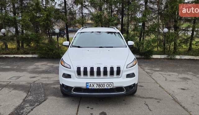 Білий Джип Cherokee, об'ємом двигуна 2.4 л та пробігом 161 тис. км за 15400 $, фото 8 на Automoto.ua