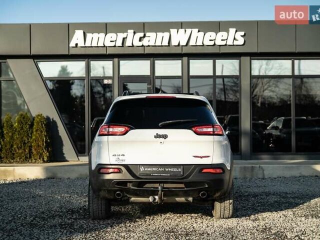 Белый Джип Чероки, объемом двигателя 3.24 л и пробегом 186 тыс. км за 17900 $, фото 5 на Automoto.ua