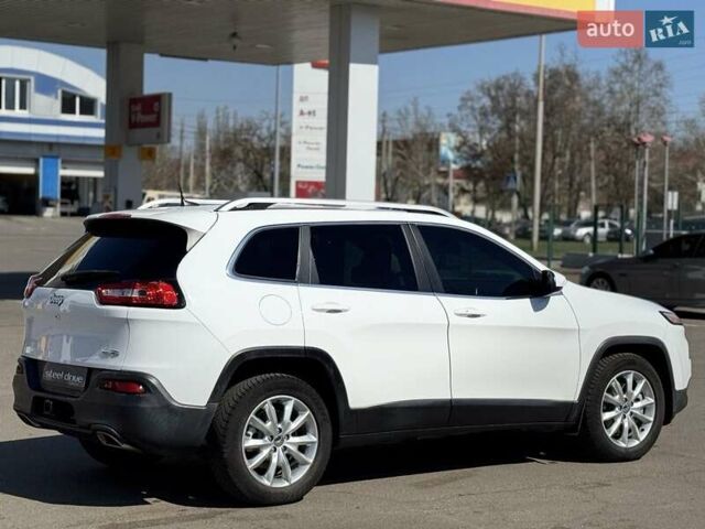 Білий Джип Cherokee, об'ємом двигуна 3.2 л та пробігом 84 тис. км за 15999 $, фото 4 на Automoto.ua