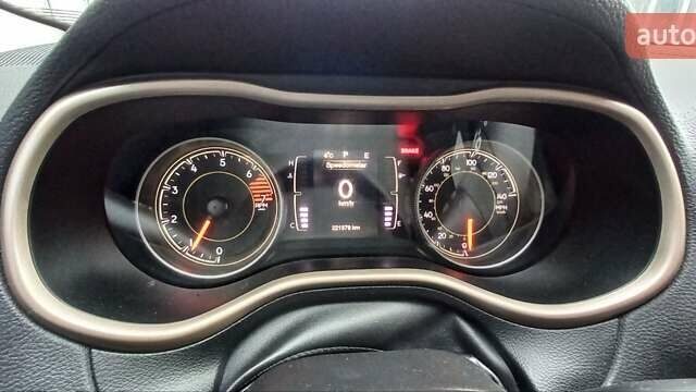 Білий Джип Cherokee, об'ємом двигуна 2.4 л та пробігом 221 тис. км за 12550 $, фото 18 на Automoto.ua