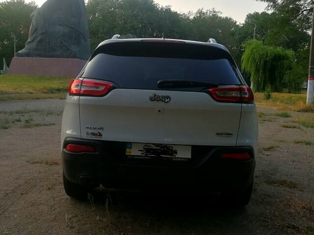 Білий Джип Cherokee, об'ємом двигуна 2.4 л та пробігом 202 тис. км за 12200 $, фото 4 на Automoto.ua