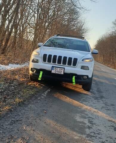 Джип Cherokee 2015 у Хмельницькому на Automoto.ua Білий Джип Cherokee, об'ємом двигуна 3.24 л та пробігом 202 тис. км за 14500 $, фото 8 на Automoto.ua