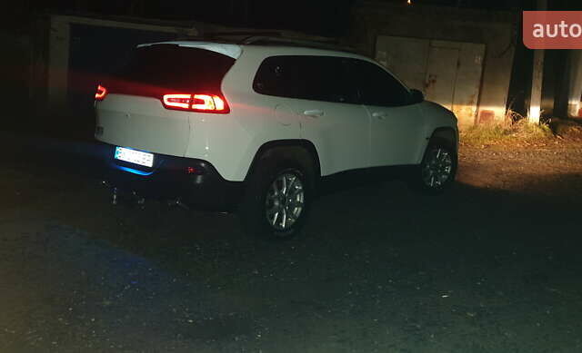 Джип Cherokee 2015 у Хмельницькому на Automoto.ua Білий Джип Cherokee, об'ємом двигуна 3.24 л та пробігом 202 тис. км за 14500 $, фото 10 на Automoto.ua