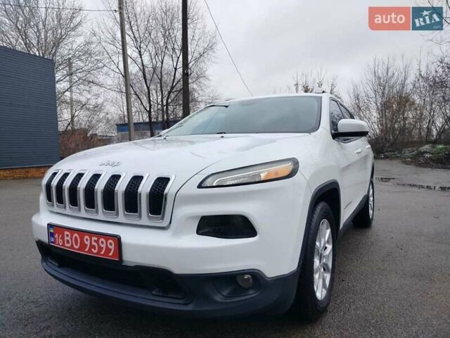 Белый Джип Чероки, объемом двигателя 0 л и пробегом 189 тыс. км за 11700 $, фото 3 на Automoto.ua