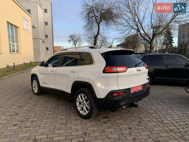 Білий Джип Cherokee, об'ємом двигуна 2.36 л та пробігом 297 тис. км за 9650 $, фото 8 на Automoto.ua