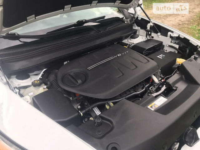 Джип Чероки 2015 в Киеве на Automoto.ua Белый Джип Чероки, объемом двигателя 3.24 л и пробегом 100 тыс. км за 15200 $, фото 65 на Automoto.ua