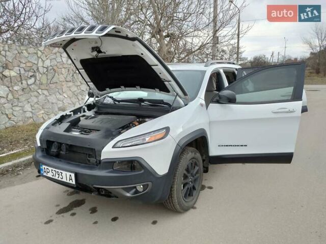 Белый Джип Чероки, объемом двигателя 3.2 л и пробегом 70 тыс. км за 21500 $, фото 20 на Automoto.ua