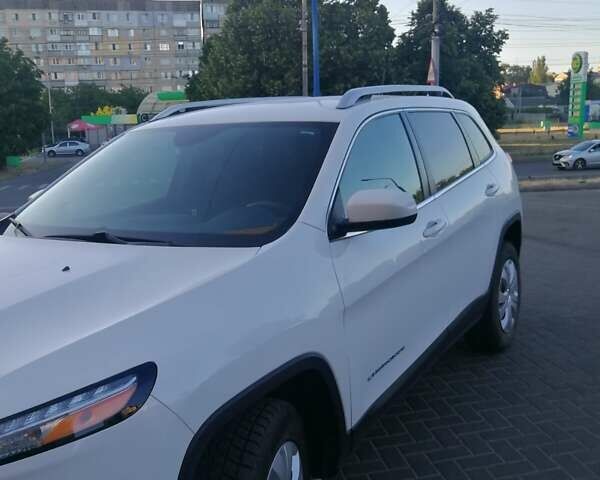 Білий Джип Cherokee, об'ємом двигуна 2.4 л та пробігом 202 тис. км за 12200 $, фото 56 на Automoto.ua