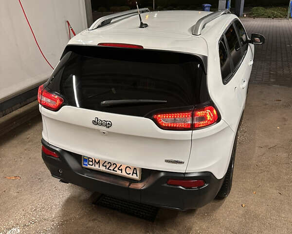 Білий Джип Cherokee, об'ємом двигуна 2.36 л та пробігом 260 тис. км за 11000 $, фото 16 на Automoto.ua