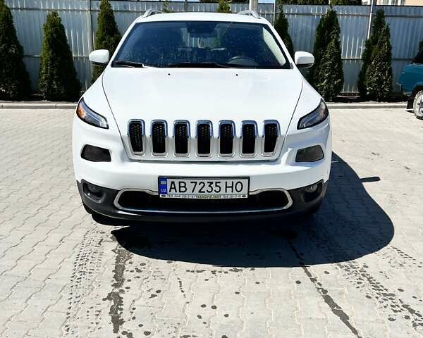 Білий Джип Cherokee, об'ємом двигуна 2.36 л та пробігом 121 тис. км за 14500 $, фото 1 на Automoto.ua