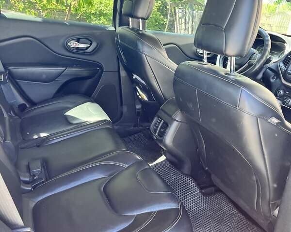 Білий Джип Cherokee, об'ємом двигуна 2.36 л та пробігом 121 тис. км за 14500 $, фото 14 на Automoto.ua