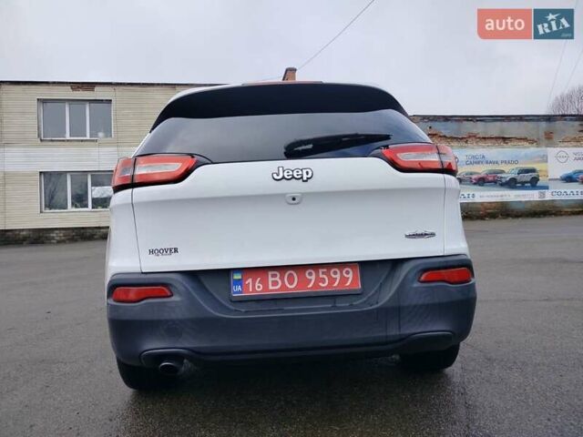 Белый Джип Чероки, объемом двигателя 0 л и пробегом 189 тыс. км за 11700 $, фото 6 на Automoto.ua