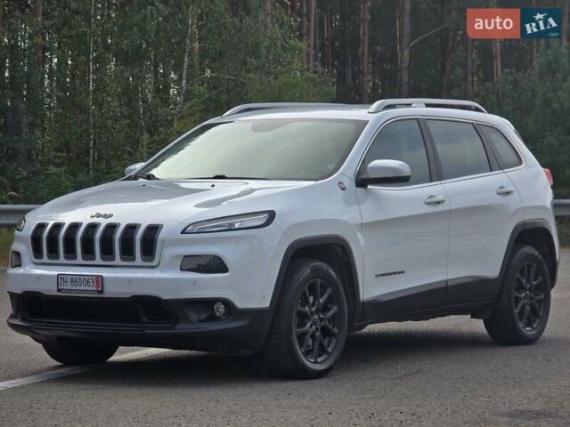Белый Джип Чероки, объемом двигателя 2.2 л и пробегом 148 тыс. км за 15999 $, фото 7 на Automoto.ua