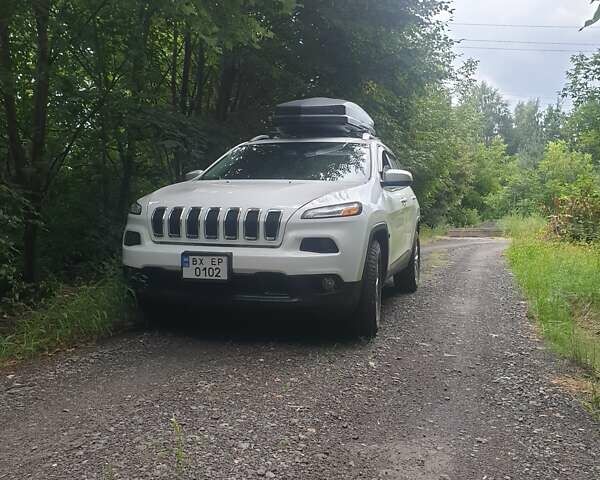 Джип Cherokee 2015 у Хмельницькому на Automoto.ua Білий Джип Cherokee, об'ємом двигуна 3.24 л та пробігом 202 тис. км за 14500 $, фото 19 на Automoto.ua