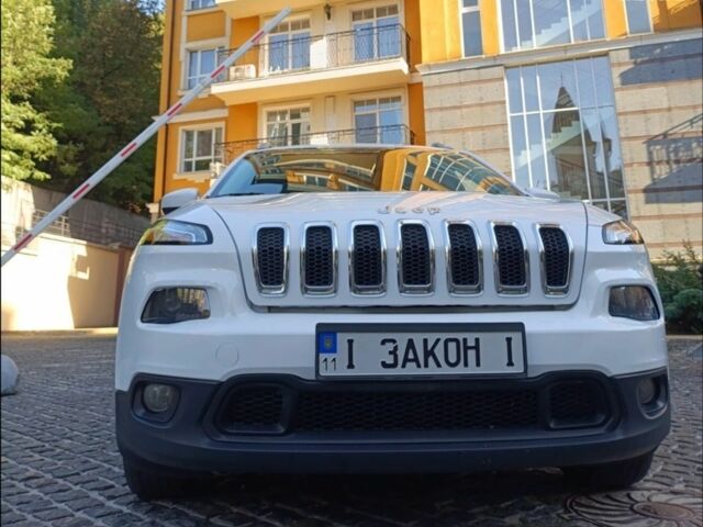 Белый Джип Чероки, объемом двигателя 0 л и пробегом 110 тыс. км за 14000 $, фото 13 на Automoto.ua