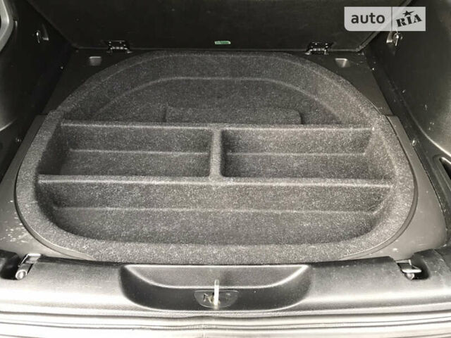 Джип Чероки 2015 в Киеве на Automoto.ua Белый Джип Чероки, объемом двигателя 3.24 л и пробегом 100 тыс. км за 15200 $, фото 36 на Automoto.ua