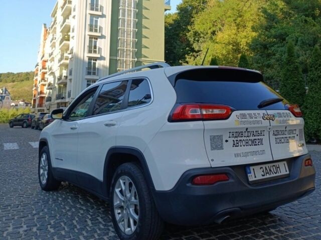 Белый Джип Чероки, объемом двигателя 0 л и пробегом 110 тыс. км за 14000 $, фото 10 на Automoto.ua